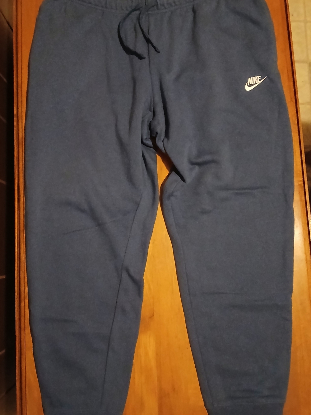 Nike Sportswear Club Fleece Standard Fit Mid-Rise Joggers - Womens XL - Picture 4 of 9